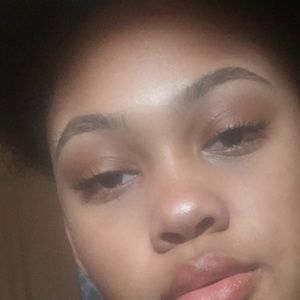 Meet your Posher, Jayona